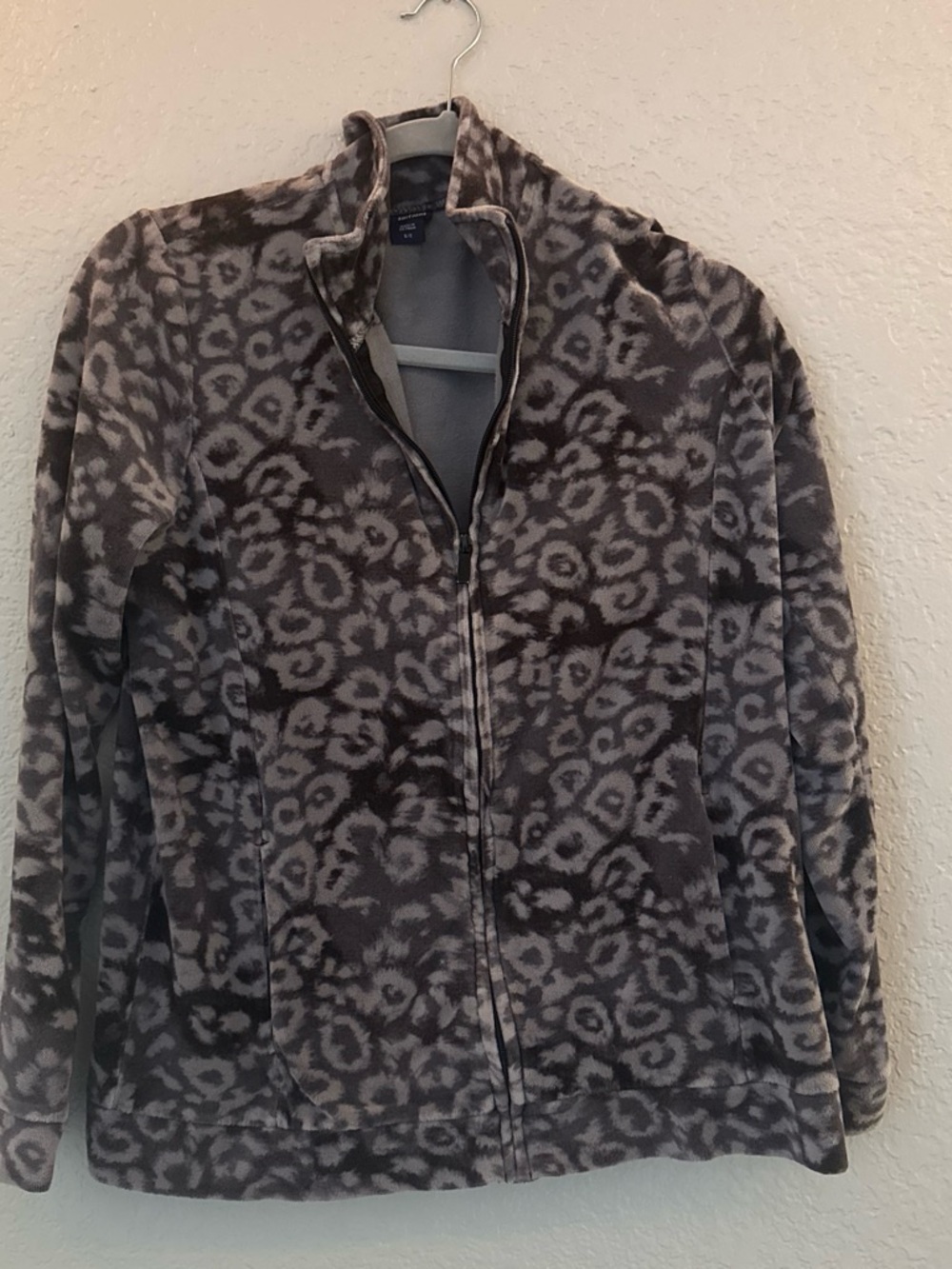 Basic Editions Gray Leopard-Print Teddy Fleece Jacket